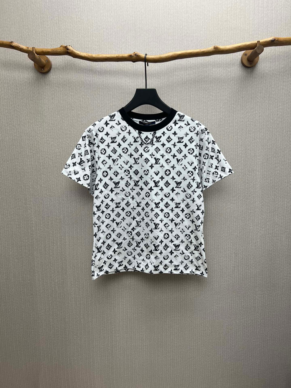 L5VV t-shirt